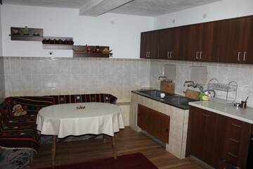 Фото номера Коттедж с 6 спальнями Дома для отпуска Къщата на Майстора г. Delchevo 13